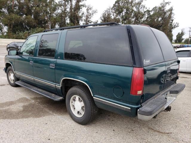 1GNEC16R0VJ310523 - 1997 CHEVROLET SUBURBAN C1500 GREEN photo 2