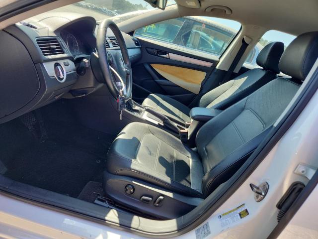1VWBH7A32CC073552 - 2012 VOLKSWAGEN PASSAT SE WHITE photo 7