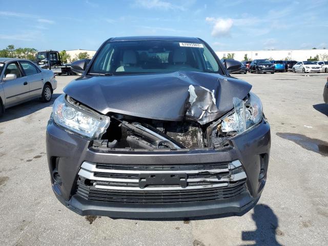 5TDBZRFH6JS497036 - 2018 TOYOTA HIGHLANDER LE GRAY photo 5