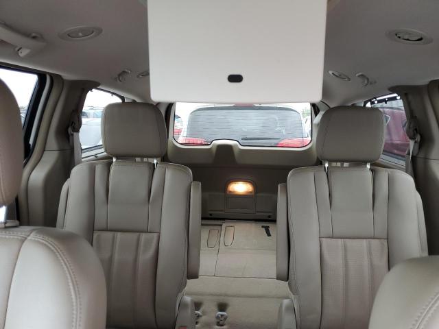 2C4RC1CG8CR413002 - 2012 CHRYSLER TOWN & COU TOURING L WHITE photo 10