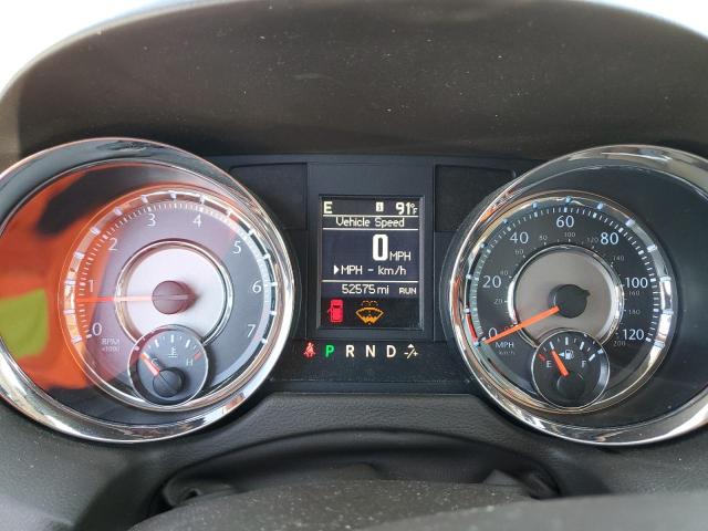 2C4RC1CG8CR413002 - 2012 CHRYSLER TOWN & COU TOURING L WHITE photo 9