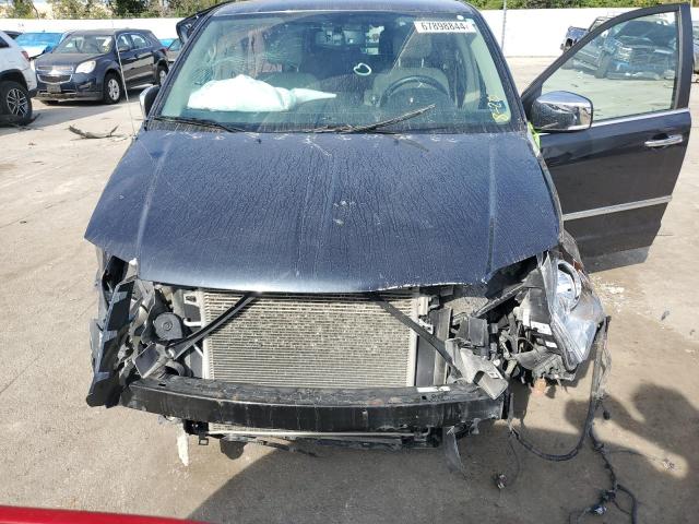 2C4RC1CG7DR767921 - 2013 CHRYSLER TOWN & COU TOURING L BLUE photo 5