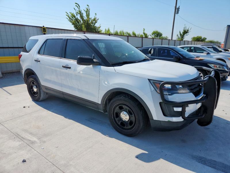 1FM5K8AR1KGA31646 - 2019 FORD EXPLORER POLICE INTERCEPTOR WHITE photo 4