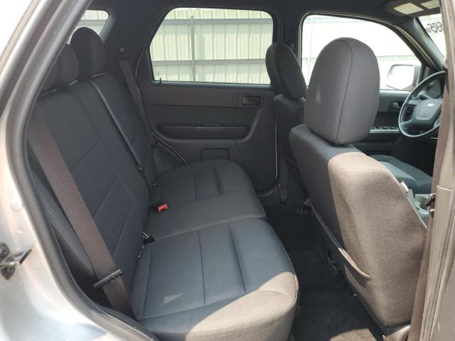 1FMCU9D76CKA77876 - 2012 FORD ESCAPE XLT Серебристый фото 11