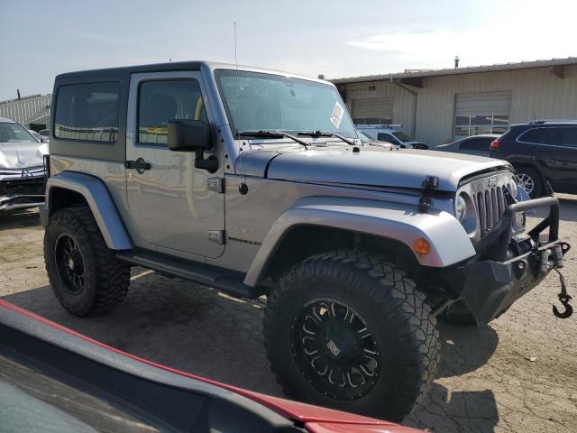 1C4AJWBG7FL705206 - 2015 JEEP WRANGLER SAHARA SILVER photo 4