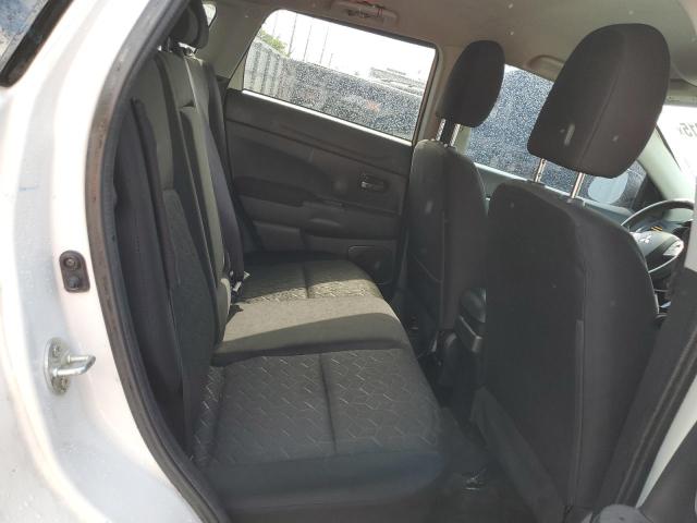 JA4AP3AU3LU011326 - 2020 MITSUBISHI OUTLANDER ES Weiß Foto 11