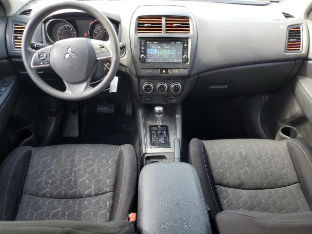 JA4AP3AU3LU011326 - 2020 MITSUBISHI OUTLANDER ES Weiß Foto 8