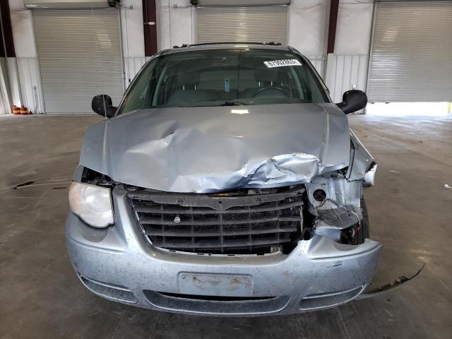 2C4GP54L75R481826 - 2005 CHRYSLER TOWN & COU TOURING Mavi foto 5