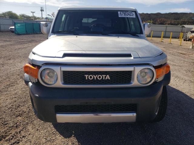 JTEBU11FX70039691 - 2007 TOYOTA FJ CRUISER SILVER photo 5