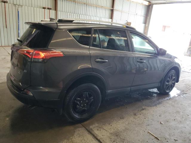 2T3BFREV7HW659586 - 2017 TOYOTA RAV4 LE ნაცრისფერი ფოტო 3