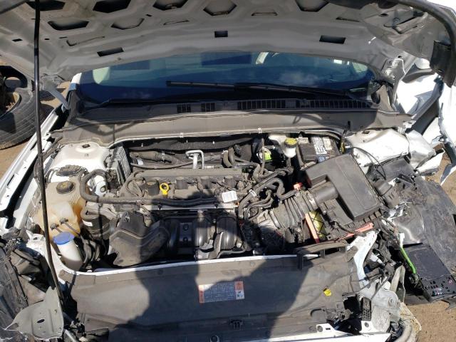 3FA6P0H70LR129177 - 2020 FORD FUSION SE WHITE photo 11