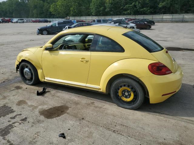 3VWJP7AT4CM640292 - 2012 VOLKSWAGEN BEETLE YELLOW photo 2