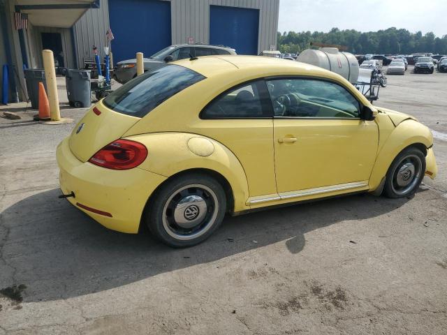 3VWJP7AT4CM640292 - 2012 VOLKSWAGEN BEETLE YELLOW photo 3