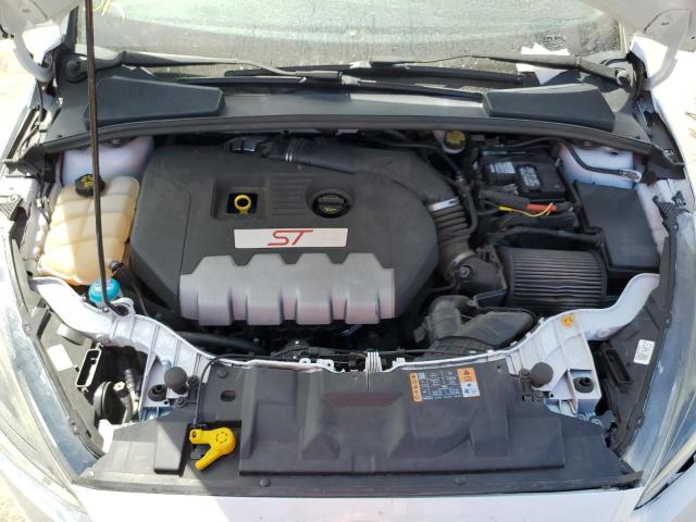 1FADP3L90JL223654 - 2018 FORD FOCUS ST WHITE photo 11