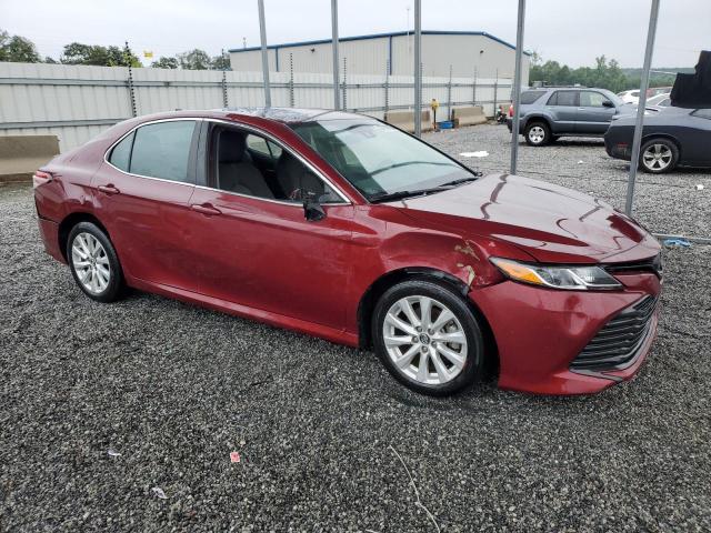 4T1C11AK6LU932731 - 2020 TOYOTA CAMRY LE BURGUNDY photo 4