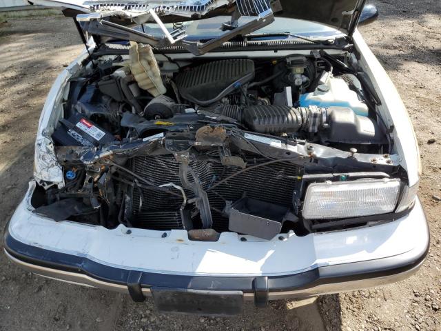 1G4BR82PXTR420724 - 1996 BUICK ROADMASTER BASE WHITE photo 11