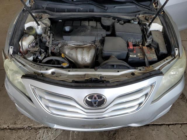 4T4BF3EKXBR093383 - 2011 TOYOTA CAMRY BASE Արծաթագույն լուսանկար 11