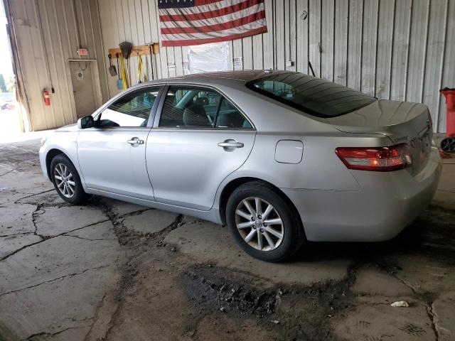 4T4BF3EKXBR093383 - 2011 TOYOTA CAMRY BASE Արծաթագույն լուսանկար 2