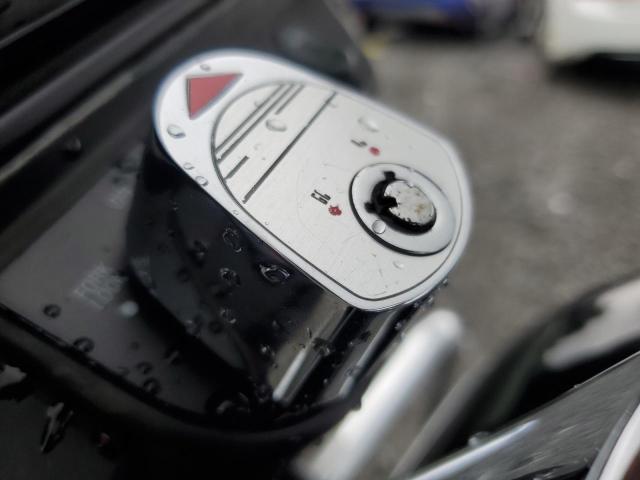 1HD1FCW144Y628086 - 2004 HARLEY-DAVIDSON FLHTCUI 黑色 照片 8