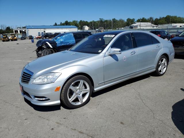 WDDNG8GB1BA365832 - 2011 MERCEDES-BENZ S 550 4MATIC SILVER photo 1