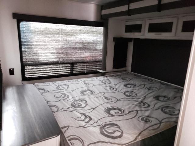 4YDT3332XM1530914 - 2021 KEYSTONE SPRINTER WHITE photo 5