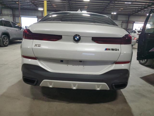 2J1384E - 2022 BMW X6 M50I WHITE photo 6