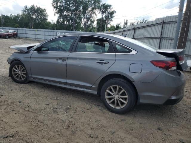 5NPE24AF7JH708311 - 2018 HYUNDAI SONATA SE GRAY photo 2