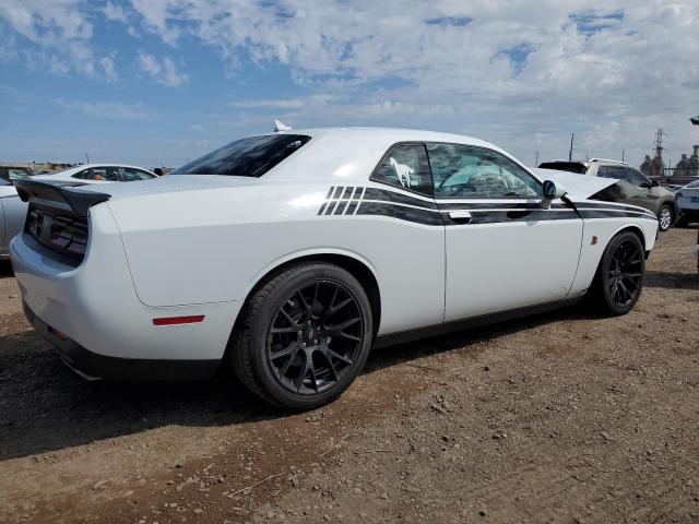 2C3CDZFJ2KH508608 - 2019 DODGE CHALLENGER R/T SCAT PACK WHITE photo 3