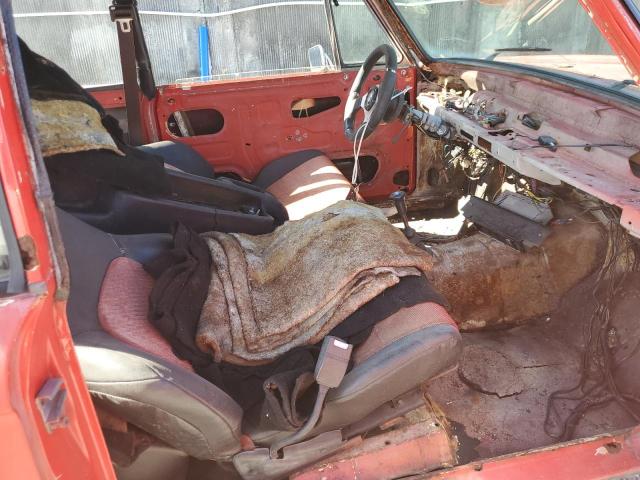 15633658 - 1968 BMW 2002 RED photo 7