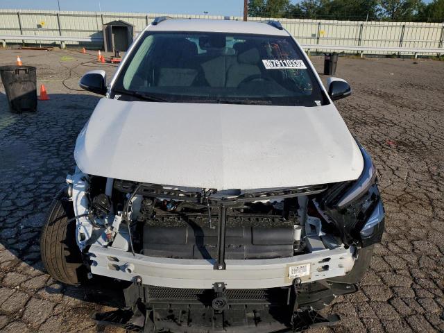 1G1FY6S07P4147916 - 2023 CHEVROLET BOLT EUV LT WHITE photo 5