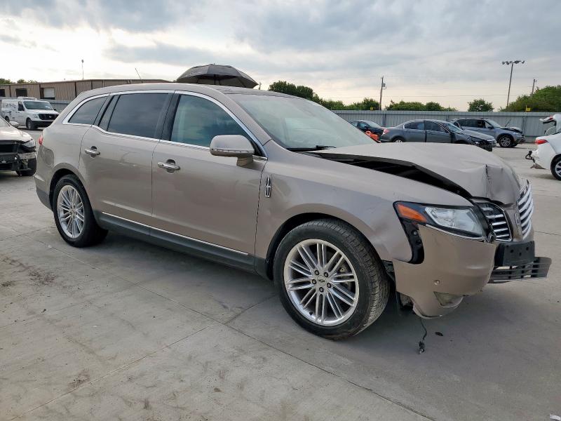 2LMHJ5AT7KBL00822 - 2019 LINCOLN MKT Brązowy zdjęcie 4