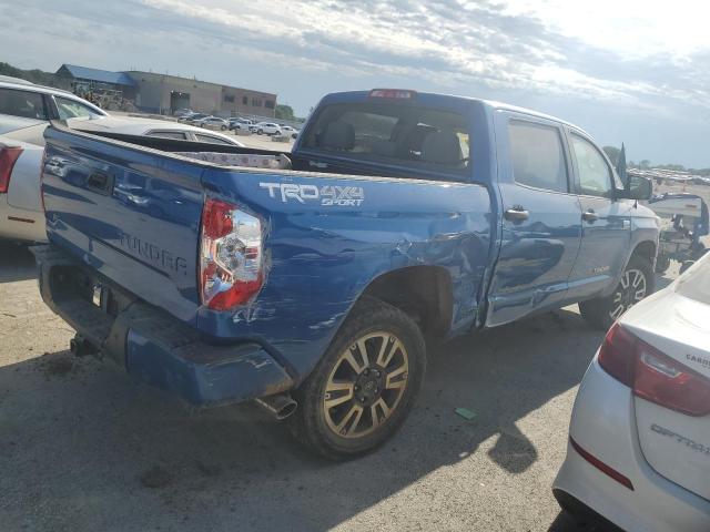 5TFDW5F13JX755651 - 2018 TOYOTA TUNDRA CREWMAX SR5 BLUE photo 3