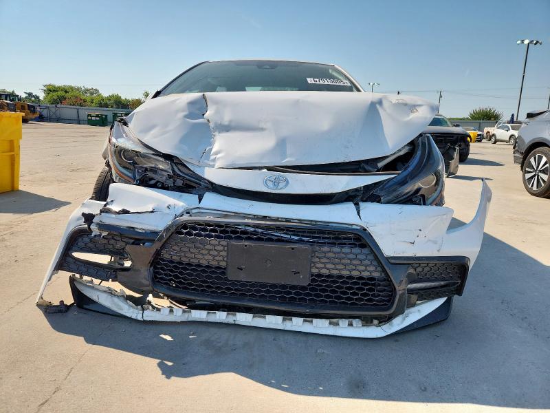 5YFS4RCE0LP009963 - 2020 TOYOTA COROLLA SE თეთრი ფოტო 5