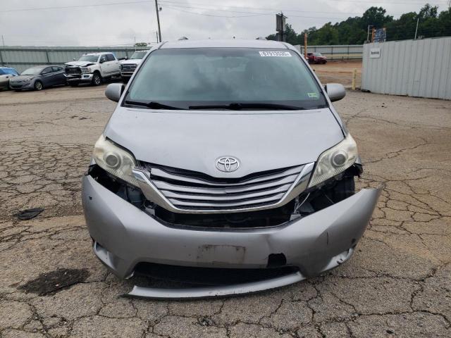 5TDKZ3DC2HS880969 - 2017 TOYOTA SIENNA LE SILVER photo 5