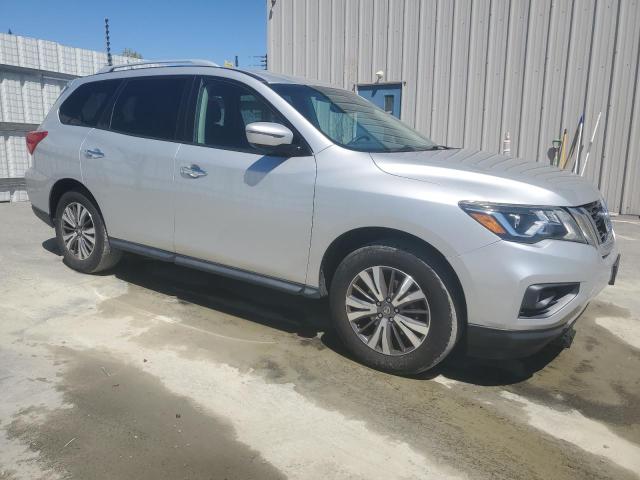 5N1DR2MN0HC697183 - 2017 NISSAN PATHFINDER S 银色 照片 4