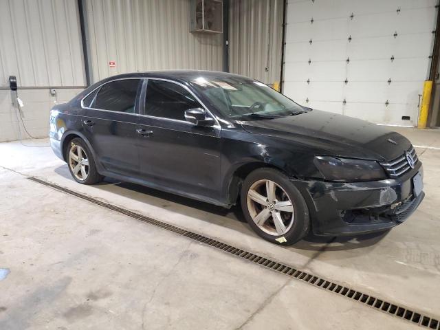 1VWBP7A33DC092373 - 2013 VOLKSWAGEN PASSAT SE BLACK photo 4