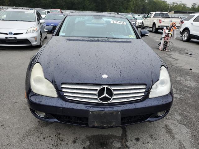 WDDDJ72XX8A131305 - 2008 MERCEDES-BENZ CLS 550 BLUE photo 5