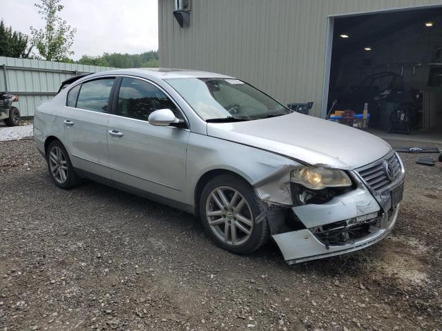 WVWEK73C88E220662 - 2008 VOLKSWAGEN PASSAT LUX فضي صورة 4