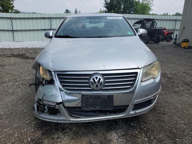 WVWEK73C88E220662 - 2008 VOLKSWAGEN PASSAT LUX فضي صورة 5