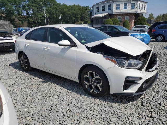 3KPF24ADXKE080687 - 2019 KIA FORTE FE Weiß Foto 4