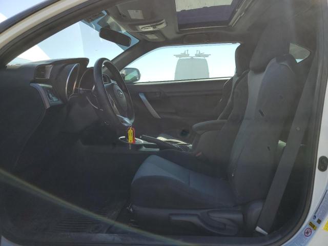 JTKJF5C73FJ009117 - 2015 TOYOTA SCION TC WHITE photo 7