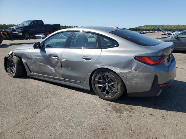 WBY43AW0XPFR35585 - 2023 BMW I4 EDRIVE 35 GRAY photo 2