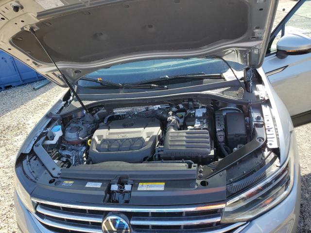 3VVRB7AX6RM173877 - 2024 VOLKSWAGEN TIGUAN S فضي صورة 12