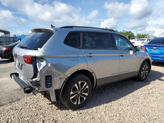 3VVRB7AX6RM173877 - 2024 VOLKSWAGEN TIGUAN S فضي صورة 3