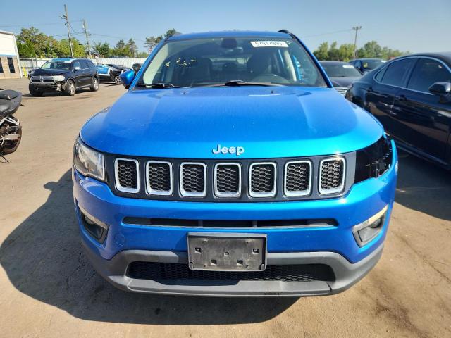 3C4NJDBB8JT355849 - 2018 JEEP COMPASS LATITUDE BLUE photo 5