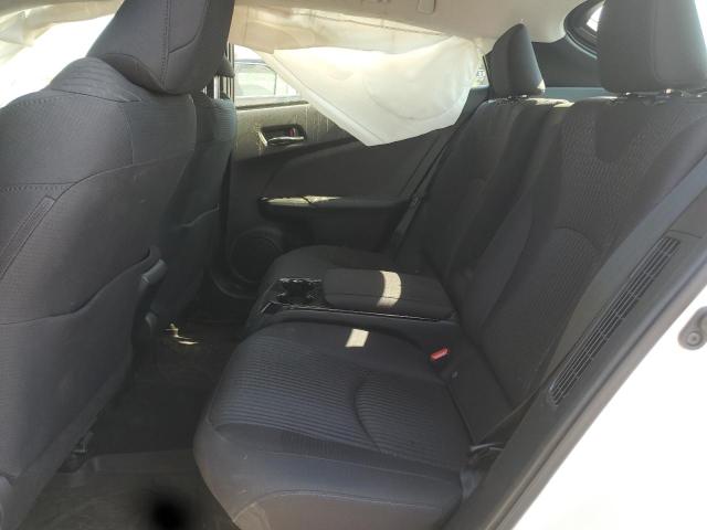 JTDKARFP6J3089880 - 2018 TOYOTA PRIUS PRIM WHITE photo 10