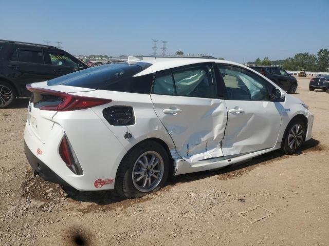 JTDKARFP6J3089880 - 2018 TOYOTA PRIUS PRIM WHITE photo 3