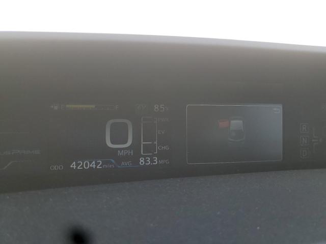 JTDKARFP6J3089880 - 2018 TOYOTA PRIUS PRIM WHITE photo 9