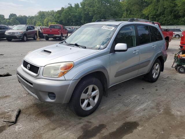 2005 TOYOTA RAV4, 