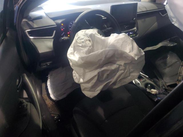 5YFEPMAE5NP381148 - 2022 TOYOTA COROLLA LE 黑色 照片 8